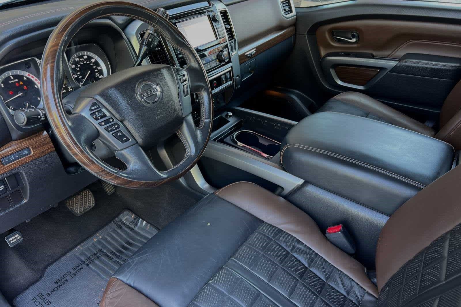 2016 Nissan Titan XD Platinum Reserve 4WD Crew Cab Diesel
